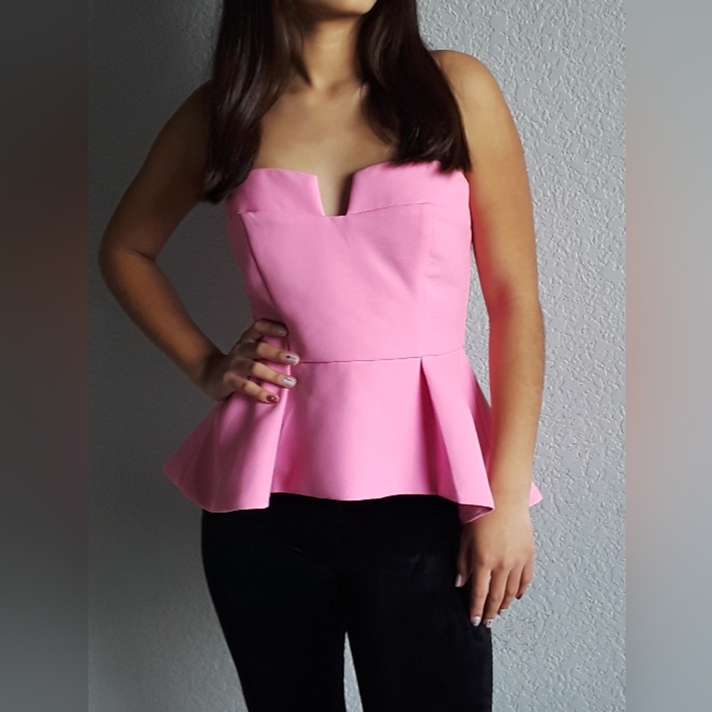 Do + Be. Strapless Pink Top. Size: Small - image 2